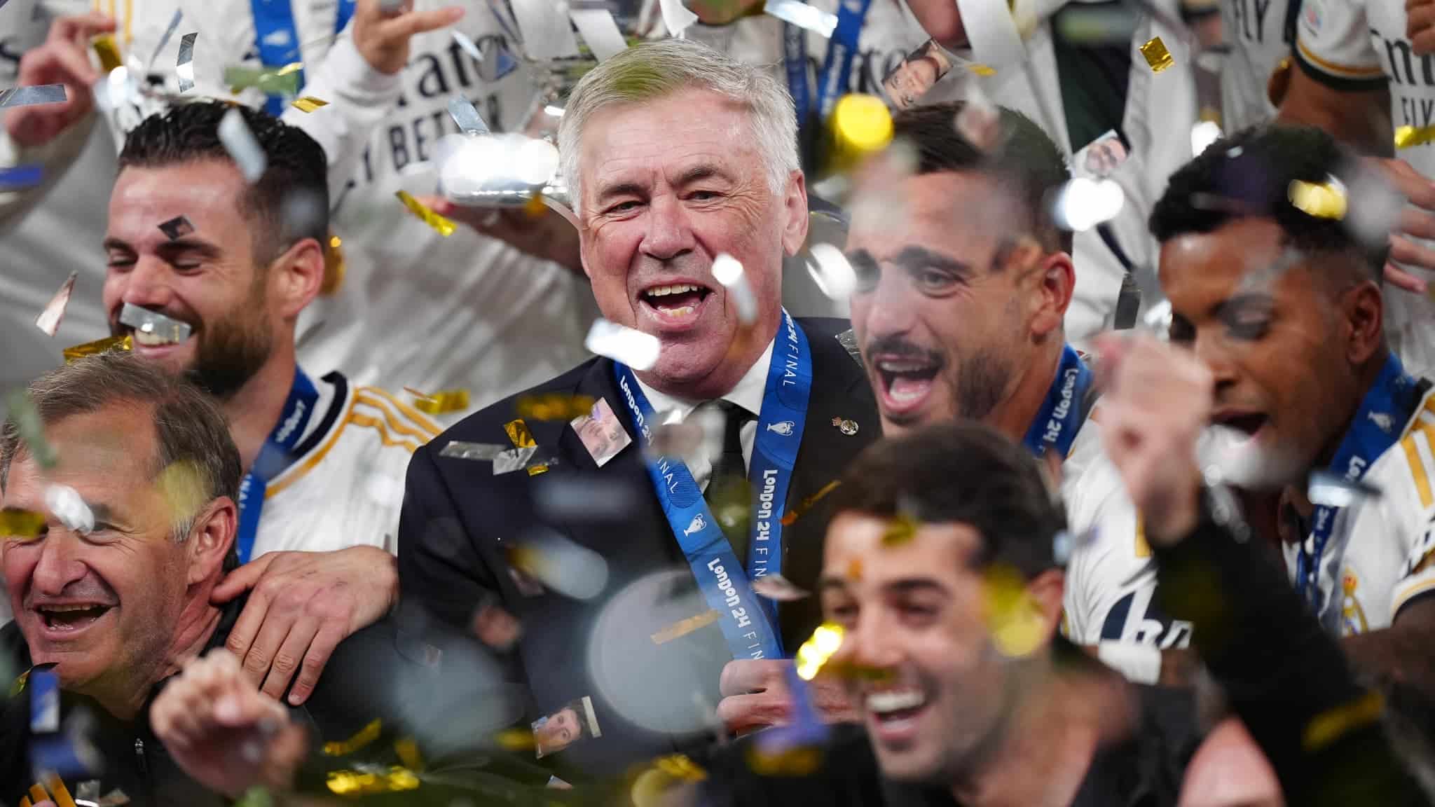 Carlo Ancelotti celebre le sacre du Real Madrid en Ligue des champions avec ses joueurs 1er juin 2024 1874990 3 - OnzedAfrik