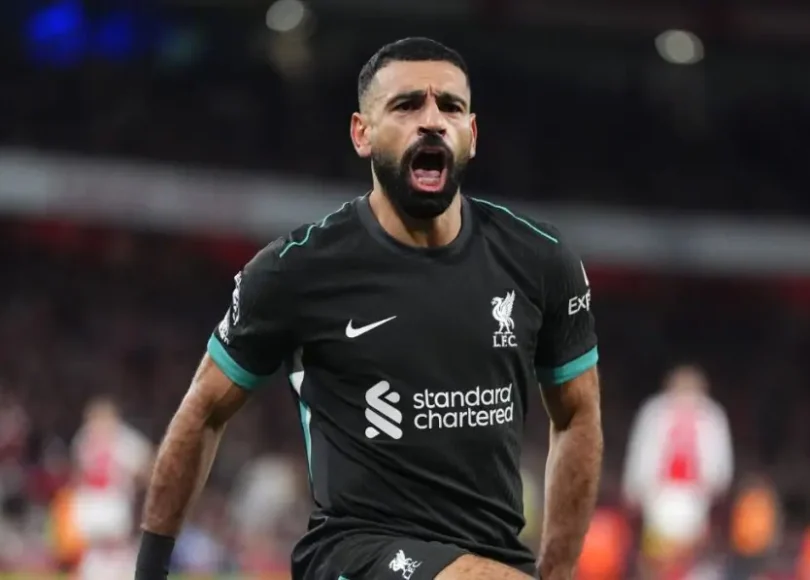 Lentraineur de Liverpool Arne Slot affirme que lEgyptien Mohamed Salah peut avoir la longevite de Cristiano Ronaldo et Lionel Messi au haut niveau 1024x597.jpg - OnzedAfrik