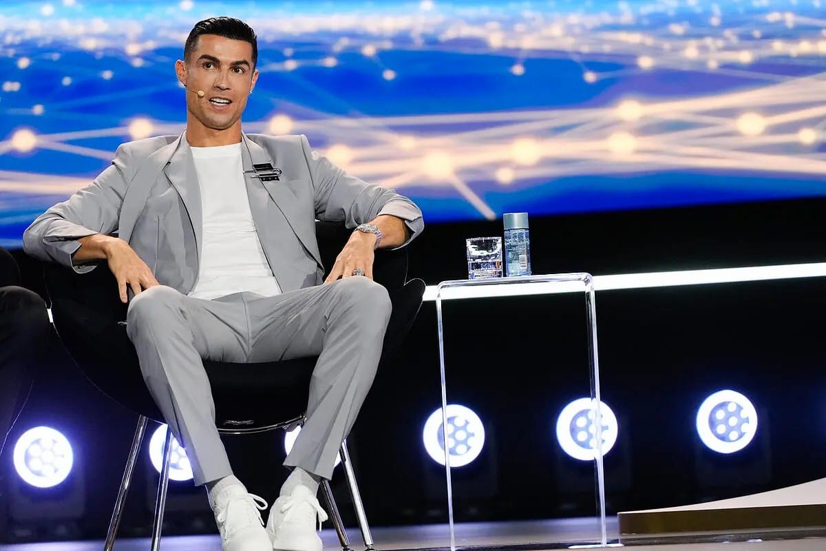 le psg et rien d autre cristiano ronaldo s acharne contre la ligue 1 ronaldo 184 385960 - OnzedAfrik